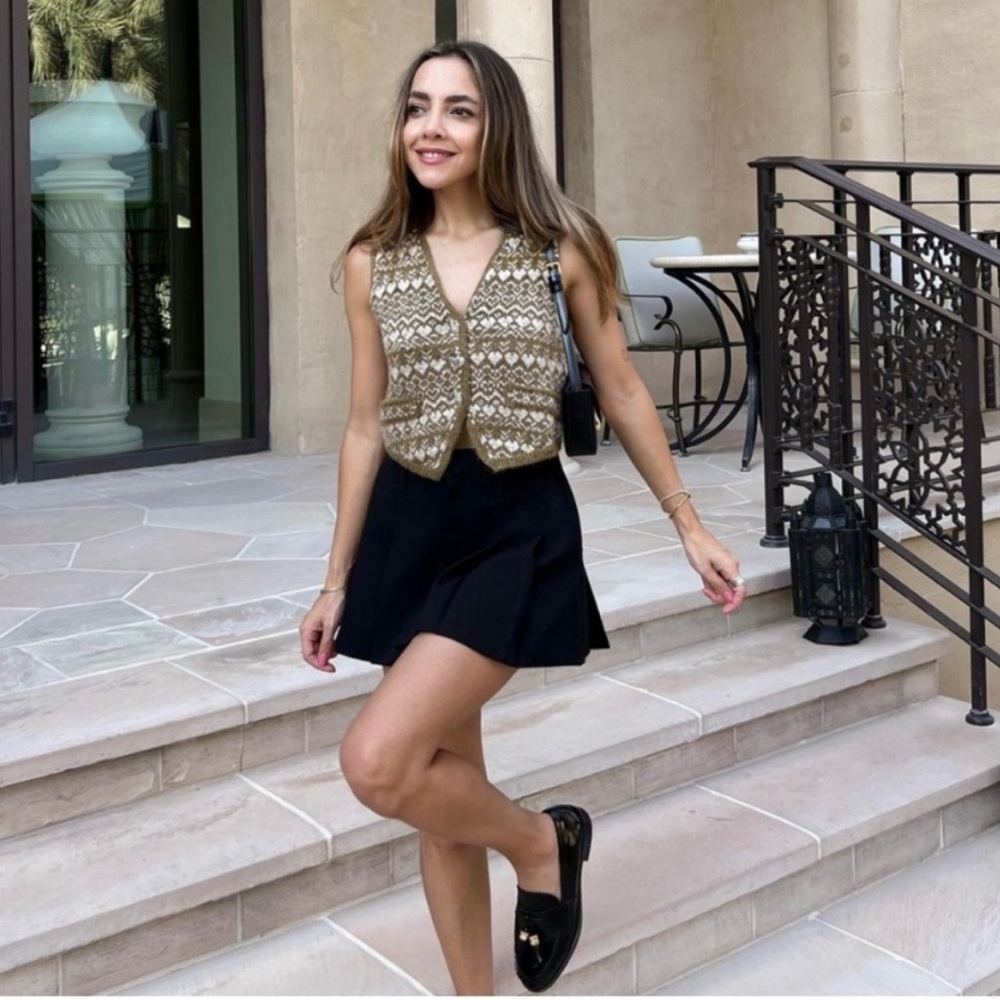 ZARA JEWEL BUTTON JACOUARD VEST
